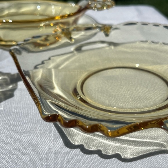 Lot of 4 Vintage Light Yellow Depression Glass Serving Dishes - Picture 6 of 12